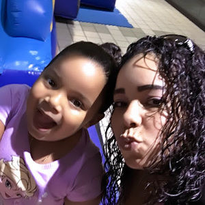 Meet your Posher, Lesli